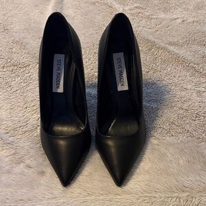 Steve Madden Classic Black Heels